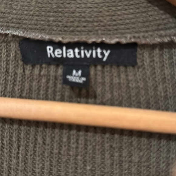 Relatively Long Open Lightweight Cardigan - Picture 3 of 7